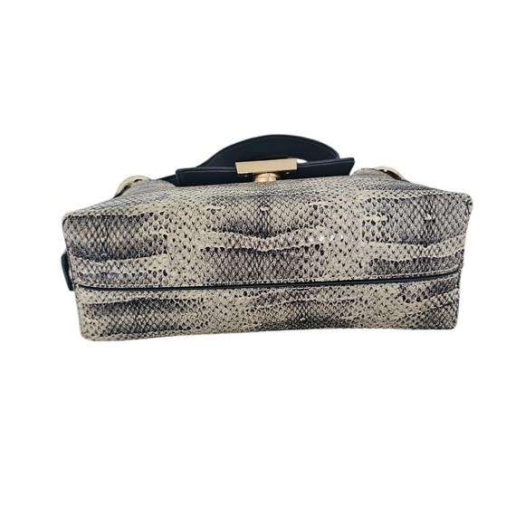 Nine West snake skin pattern mini bag magnetic closure gold tone hardware New - Picture 4 of 5